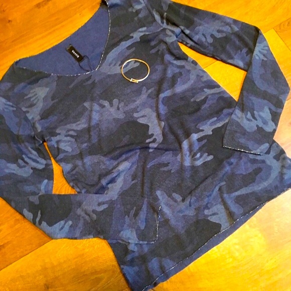 LUREX SHIMMER EDGES & BLUE CAMOUFLAGE TOP - Picture 8 of 8